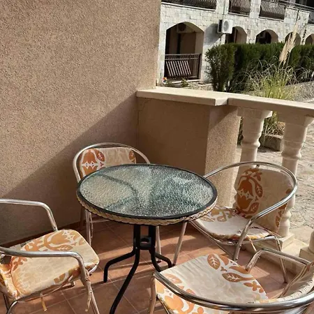 Kalia, Sunny Апартамент